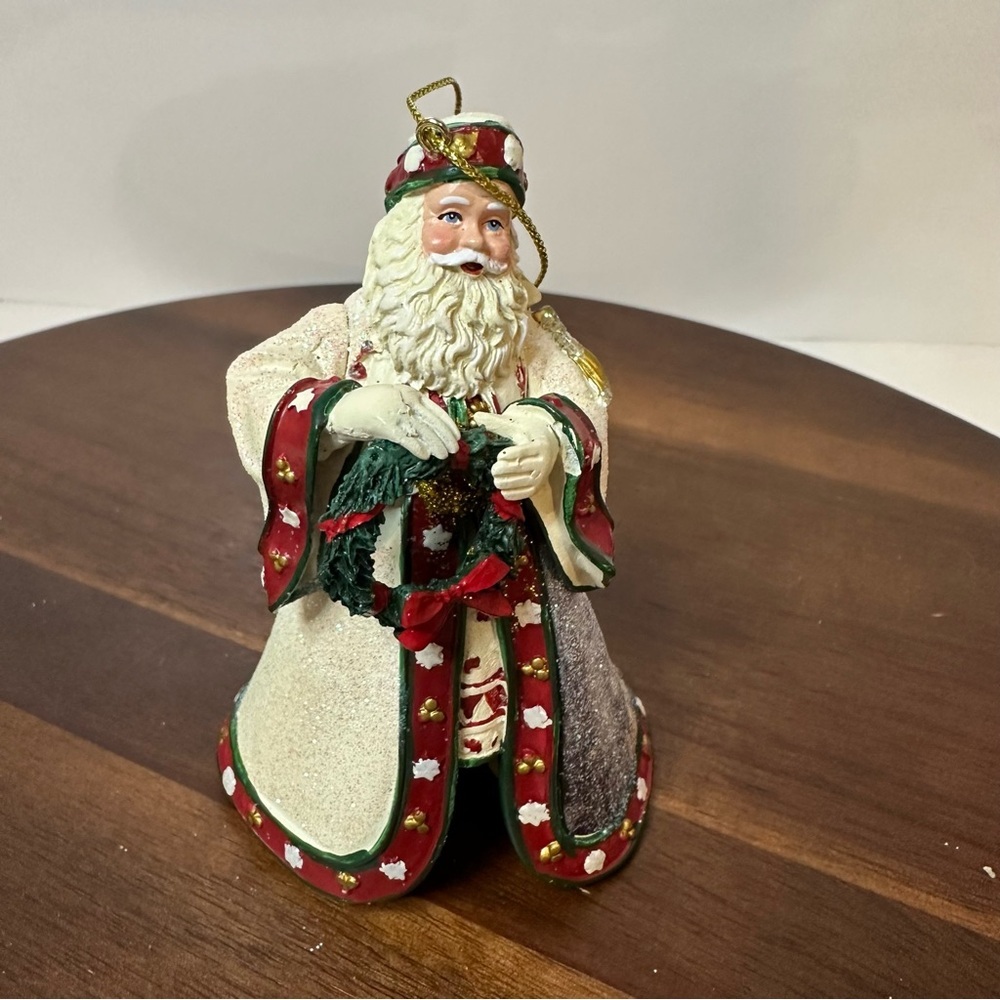 Thomas Kinkade Santa Ornament Ashton-Drake Galleries Wreath & Winter Scene Robe